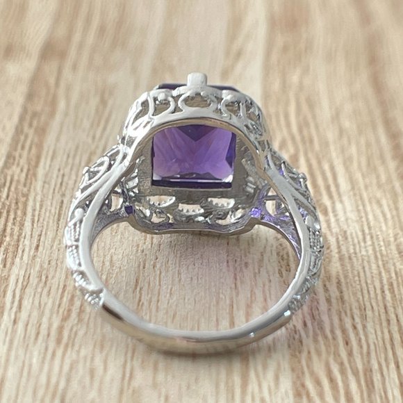 Radiant Cut Simulated Amethyst Art Deco Filigree Ring - 925 Sterling Silver - Picture 3 of 5
